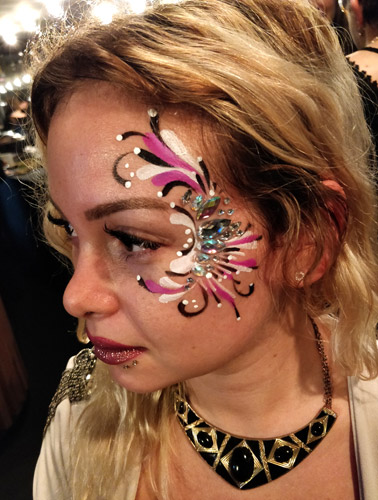 animation tataouage strass ephemere