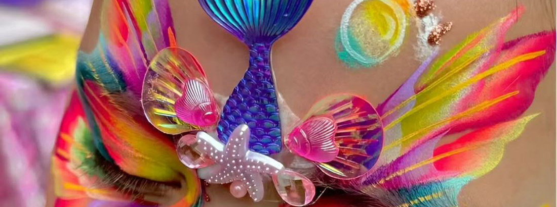 tatouage maquillage bijoux strass