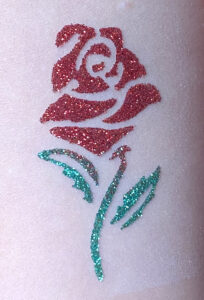 tatouage paillette rose